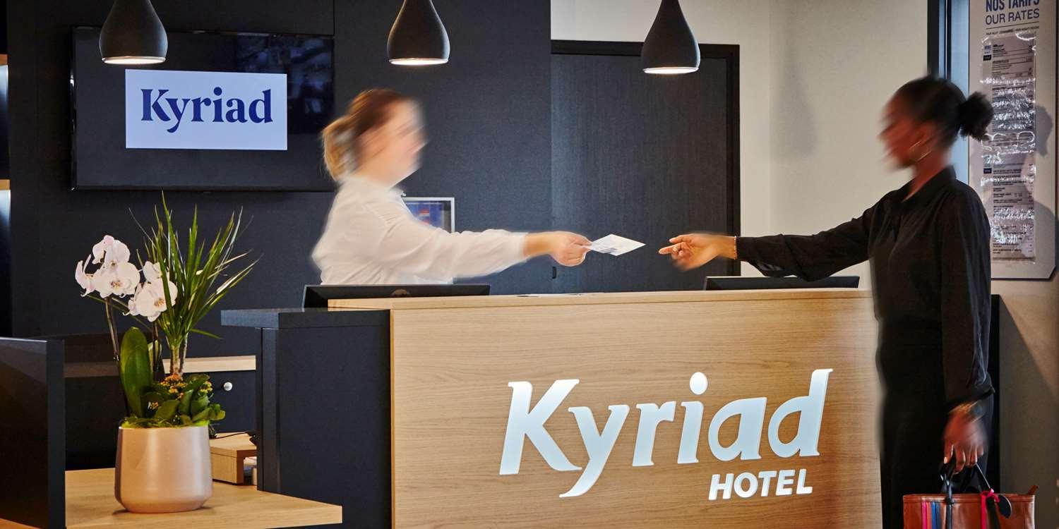 Kyriad Combs-La-Ville - Senart Bagian luar foto